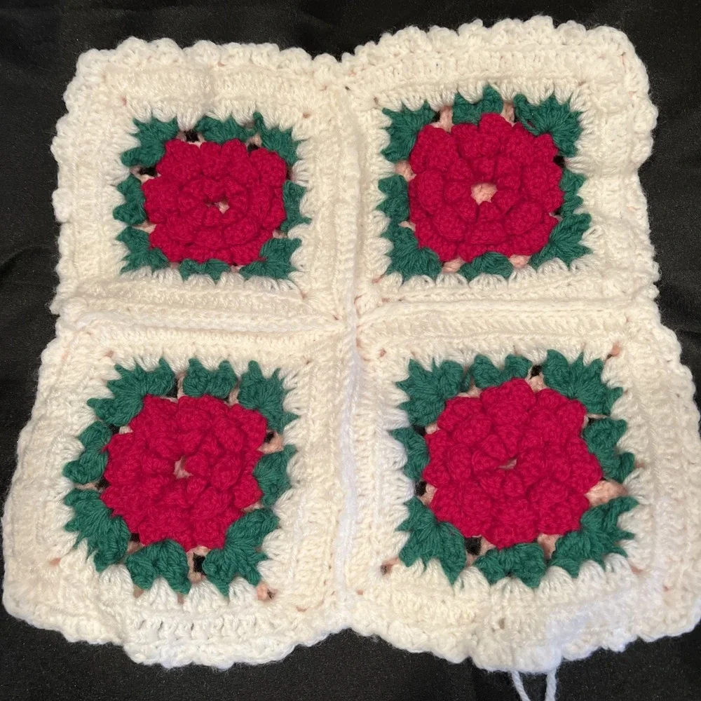 Vintage Granny 4-Square Crochet Throw Pillow Sham w Raised Red Roses 14.5 x 14.5